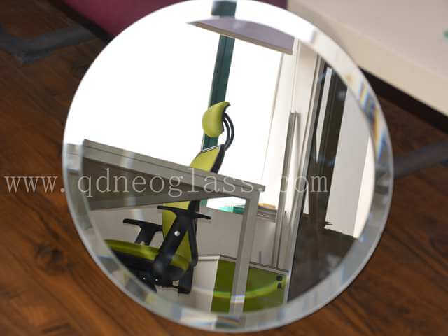 Round Mirror with Bevelled Edges-Aluminum & Silver Round Mirror with Bevelled Edges-Aluminum & Silver